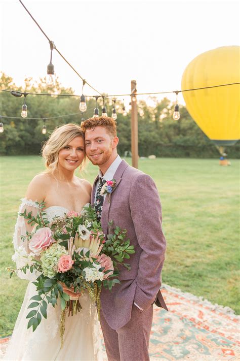 Unique Wedding With A Hot Air Balloon Elegant Wedding