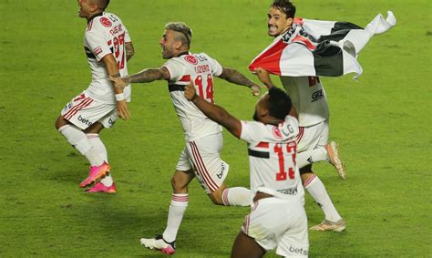 Spfc Campeão Paulista 2021 / Sao Paulo Vai Receber R 3 5 Milhoes Pelo Titulo Do Paulistao Sao ...