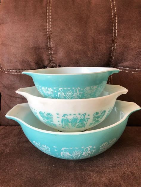 Pyrex Turquoise Cinderella Fridge Mixers Casserole Dishes Sets Etsy Collectible Dishes