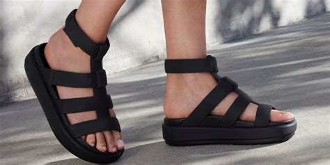 8 Cozy Sandals for Summer Strolls & Brunch! - Brit + Co