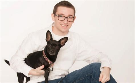 Vidéo Un jeune gay rejeté par sa famille reçoit 50000 dollars de dons