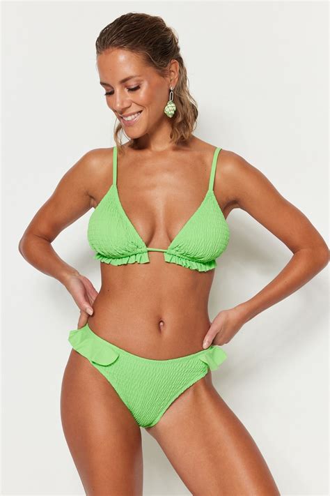 Trendyolmilla Yeşil Fırfırlı Normal Paça Bikini Altı TBESS23BA00173 Fiyatı Yorumları