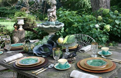 Romancing the Home: Vegetable Garden Table Design