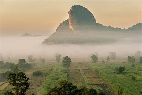 Must-Visit Temples in Northeast Thailand » Agoda: See The World For Less