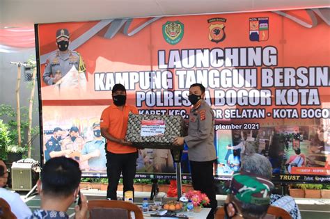 Polresta Bogor Tetapkan Cikaret Jadi Kampung Bersinar Rakyat Bogor