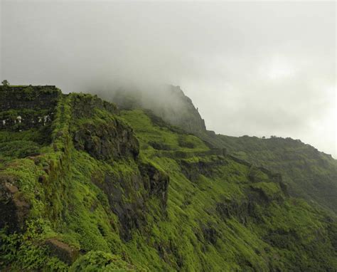 Rajgad Fort Pune, History, Trek, Timings, Information & Photos