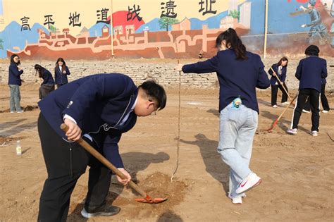 植树造林添新绿，劳动教育树新风——劳动教育中心引领学生共筑绿色梦想 河北工程技术学院马克思主义学院