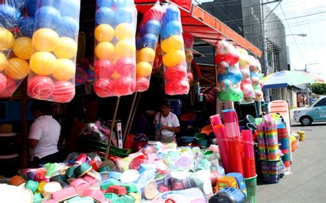 Mercado Oriental con todos los productos de la Purísima