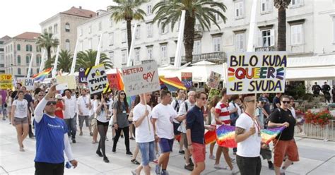Gay Pride U Splitu Pro Ao Je Mirno Turisti Davali Podr Ku Sata