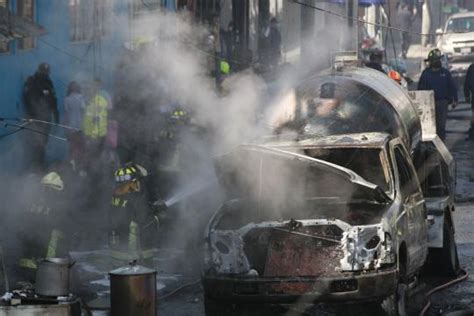 La Jornada Se Incendia Pipa De Gas Frente Al Mercado De Jamaica 8