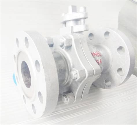 Carbon Steel DN100 Cryogenic Flanged Ball Valve For Liquid Oxygen