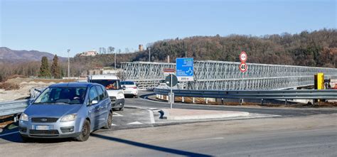 Romagnano Sesia Lappello Dopo Linaugurazione Del Ponte Provvisorio