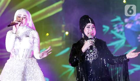 Kemeriahan Konser Pesta Rakyat Years Of Careers Dewa Foto