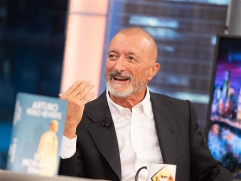 Van a darle siete vueltas Arturo Pérez Reverte se pronuncia sobre el