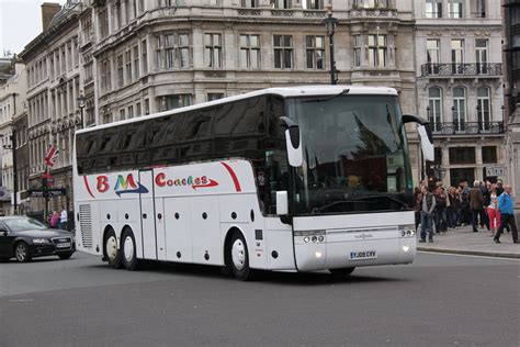 Bm Coaches Hayes Ln Yj Cvv Parliament Square L Flickr