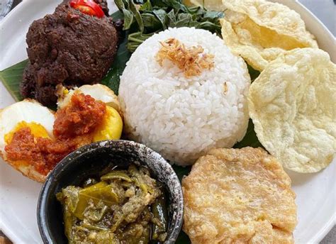 10 Kuliner Di Bandung Yang Wajib Dicoba