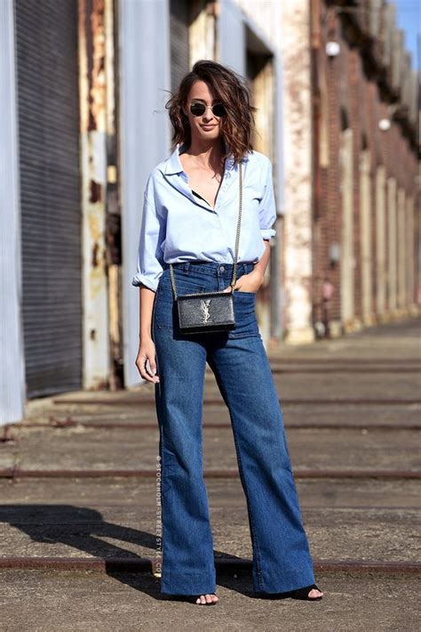 Get This Street Style Star S Effortless Wide Leg Jeans Look Le Fashion