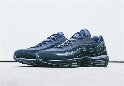 Nike Air Max 95 Triple Black