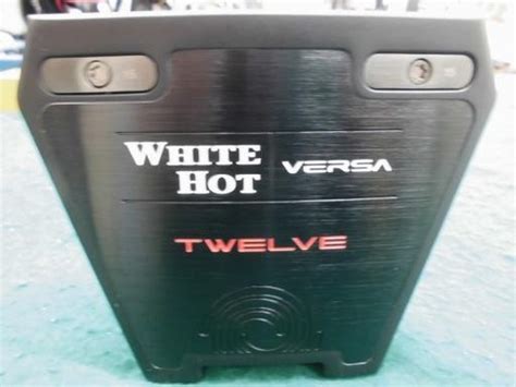 Odyssey White Hot Versa TWELVE WHITE HOT VERSA TWELVE 33 Inches Putter