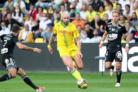 Fc Nantes Nicolas Pallois Affiche De Grandes Ambitions Foot Sur