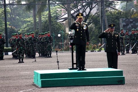 Peringati Hari Pahlawan Divif Kostrad Gelar Upacara Bendera Kostrad