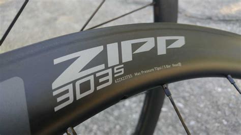 Zipp 303 S Carbon Tubeless Disc Brake Wheelset Review - Gravel Cyclist