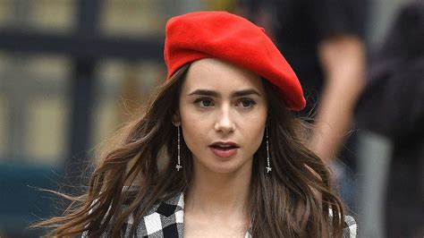 Emily in Paris tout ce quil faut savoir sur la nouvelle série du créateur de Sex and the City