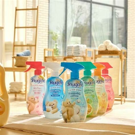 Snuggle Fabric Deodorizer 470ml