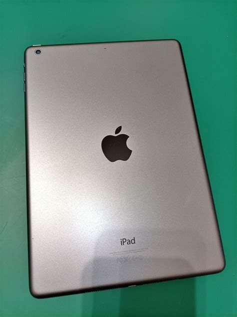 Apple IPAD AIR 32 Go Parfait Etat A1474 – Luckyfind