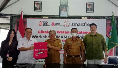 Smartfren Community Meriahkan Lebaran Dengan Program Santri Ngonten