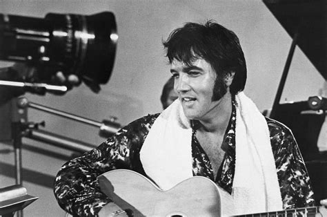 AI brings back King of rock 'n' roll, Elvis Presley | Daily Sabah