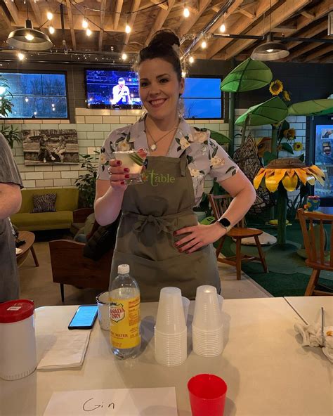 table public house 9