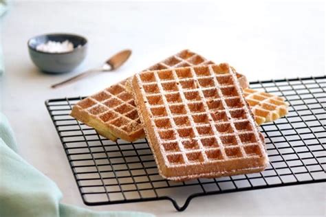 La Recette Des Gaufres Croustillantes Recipe Waffles Crepes And