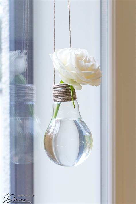 Diy Flower Vase From An Upcycled Light Bulb Kukkamaljakko Hehkulampusta