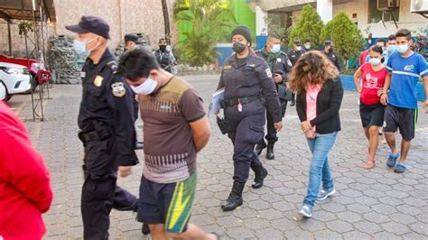 M S De Pandilleros Han Sido Capturados En El Salvador Durante