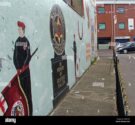 Shankill Road Mural -Red Hand Commando,soldier & flag,West Belfast ...