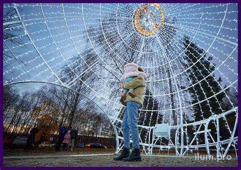Большая, светящаяся, новогодняя арка «Ёлочный шар», 6 м | ilum.pro