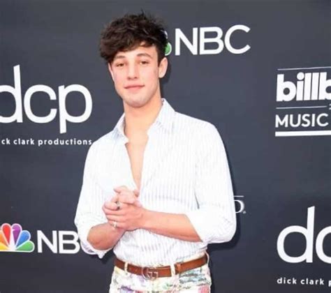 Cameron Dallas girlfriend, Net Worth, Age, Wiki, Famliy, and more