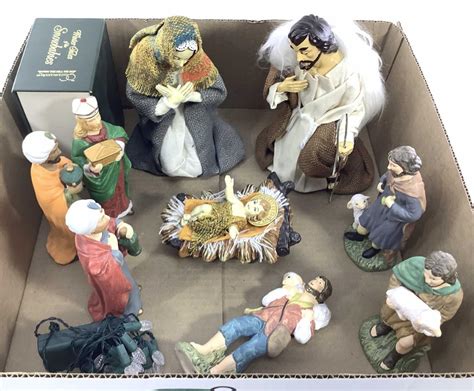 Lot Nativity Figures Department Snowbabies