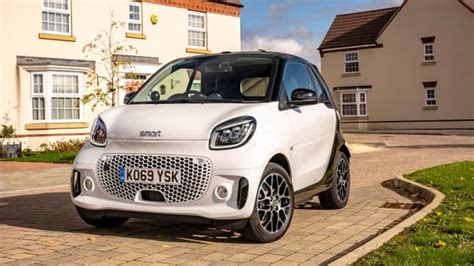 Smart Fortwo Review 2024 | Top Gear