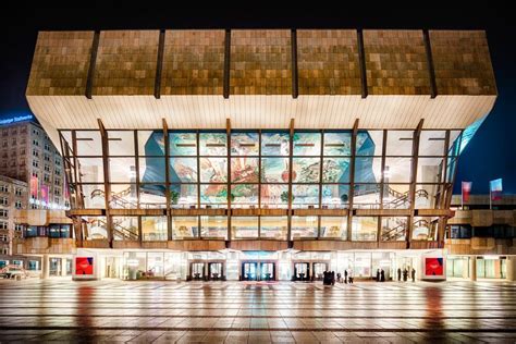 GEWANDHAUS LEIPZIG, German and Austrian Cities, Jörg Wanderer · Art photographs · YellowKorner