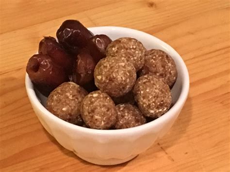 Calorie Content Of Dates Makes Them A Perfect Energy Snack - RYZE Superfoods