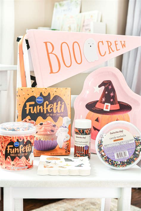 Halloween Boo Basket Ideas for Kids | Little Glass Jar