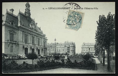 Levallois Perret Jardins De L H Tel De Ville Carte Postale Ancienne