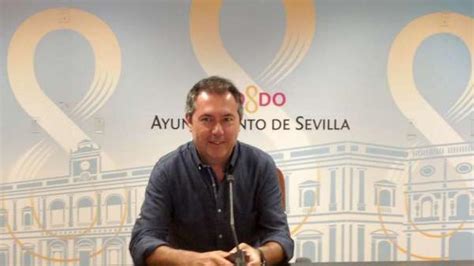 Espadas señala que la hoja de ruta del PSOE de Sevilla la marcan la