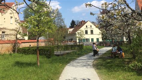 Berlín Paseo autoguiado por el barrio Hip Historic Neukölln GetYourGuide