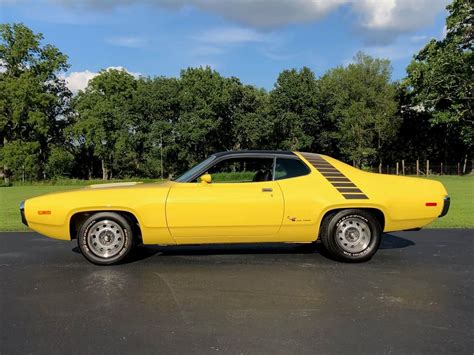 1972 Plymouth Road Runner Yellow Fabricante Plymouth Planetcarsz