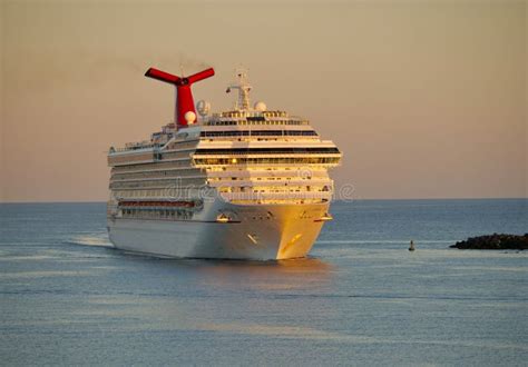 Cruise Ship `carnival Conquest` Arrival At Nassau Port Editorial Stock