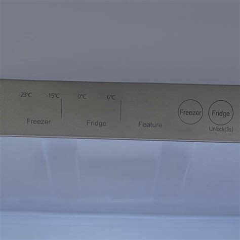 Холодильник Side-by-Side Hyundai CS4502F белый купить в Москве на NeAmazon