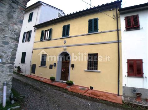 Affitto Terratetto Unifamiliare In Via Di Gello Pistoia Posto Auto